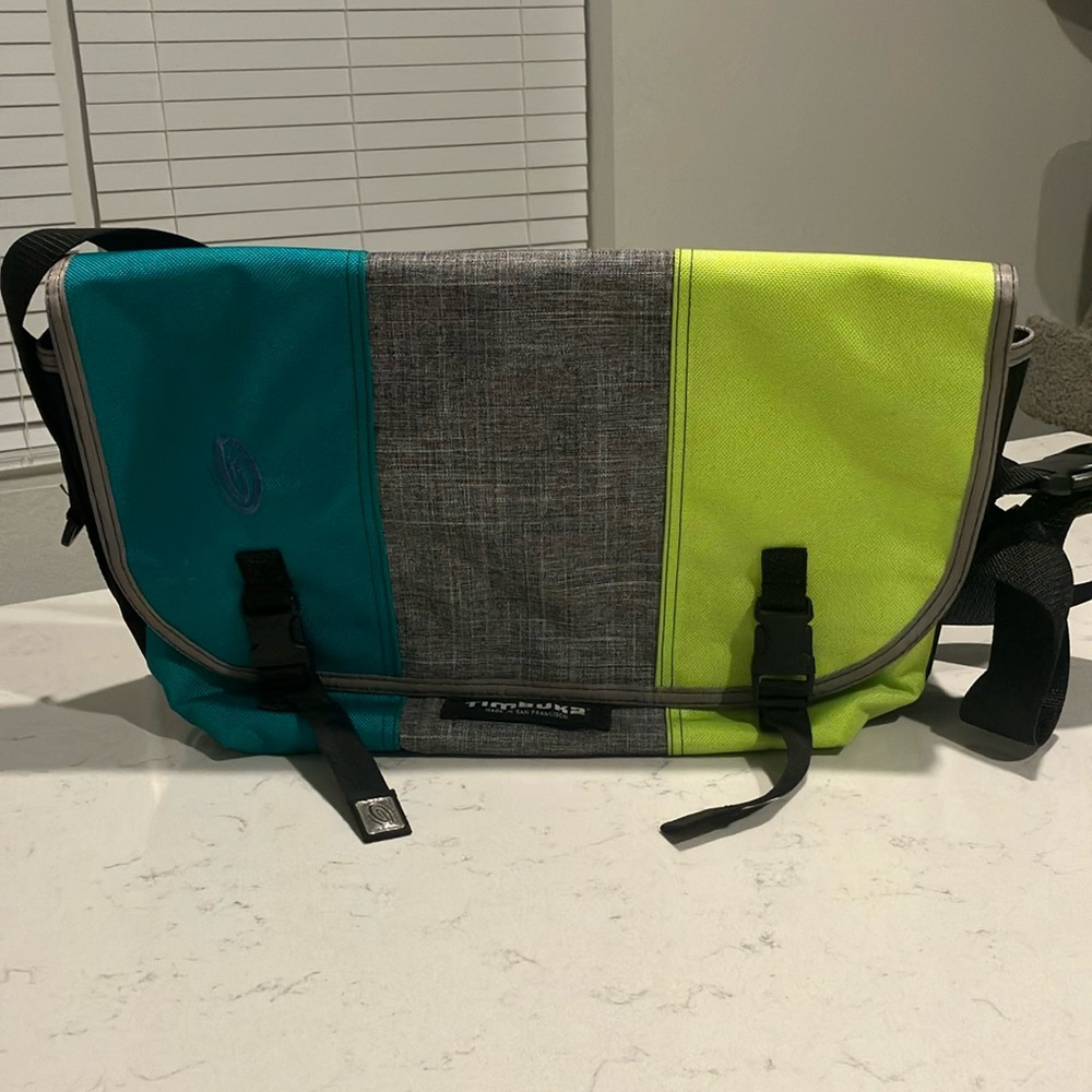 Timbuk2 Custom Color Medium Messenger Bag NWOT